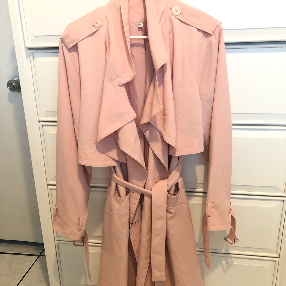 Jennifer Lopez Trench coat Blush pink